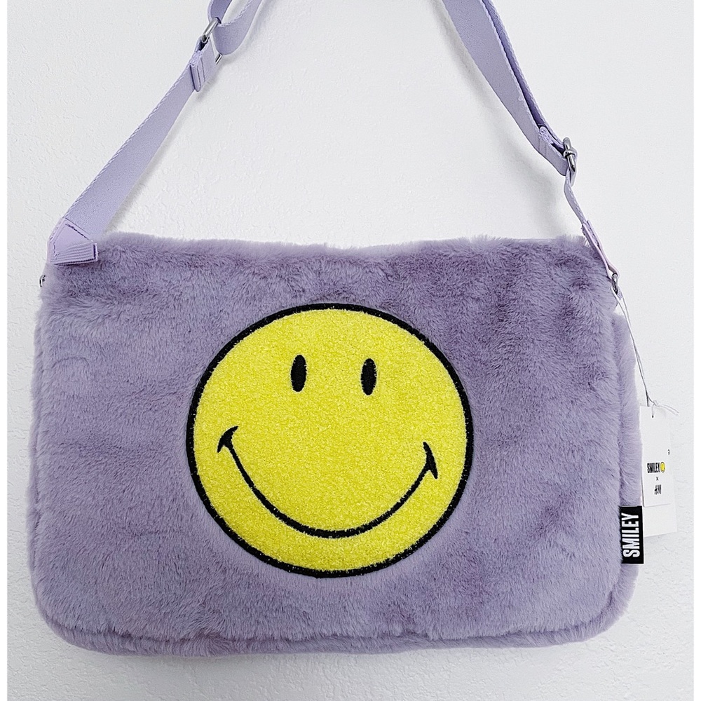 Smiley® × H&M Faux Fur Laptop Case - Picture 2 of 4